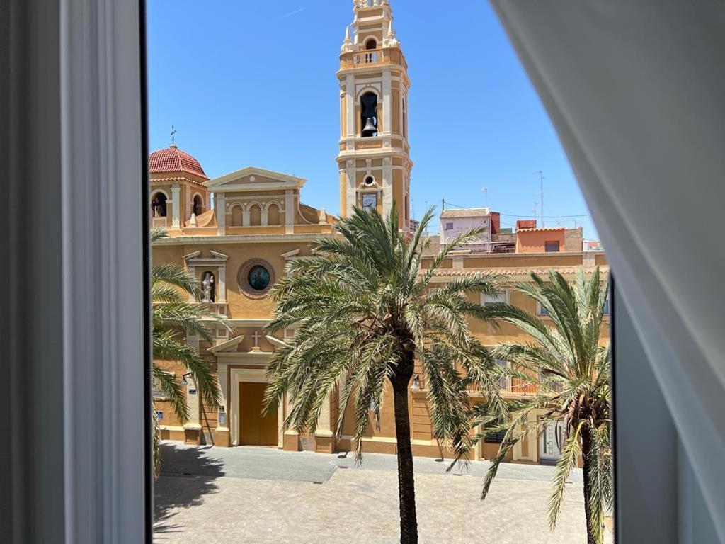 Acogedor Apartamento Cerca De La Playa Valencia Exterior photo
